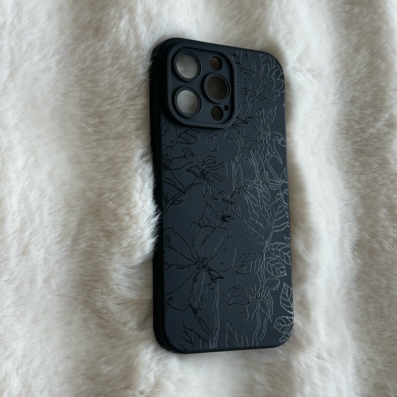 🆕 Black Floral Silicone Phone Case for iPhone 14 Pro Max! - Picture 5 of 5